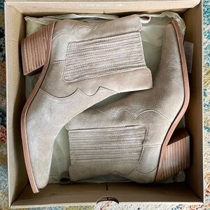 Dolce Vita Cream Ankle Booties